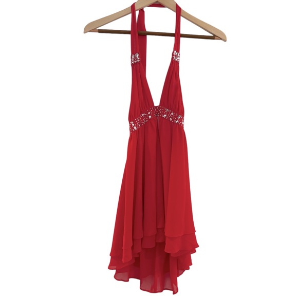 Victoria’s Secret’s nightgown. - Picture 2 of 9